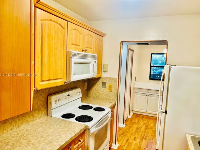 1021 Mockingbird Lane 215, Plantation, FL 33324