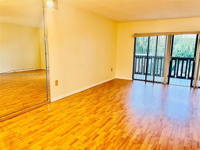 1021 Mockingbird Lane 215, Plantation, FL 33324