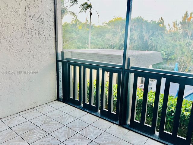 1021 Mockingbird Lane 215, Plantation, FL 33324