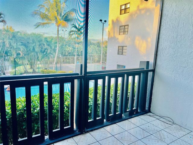 1021 Mockingbird Lane 215, Plantation, FL 33324