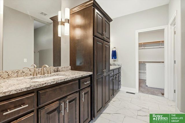 7375 N 169 Street, Bennington, NE 68007