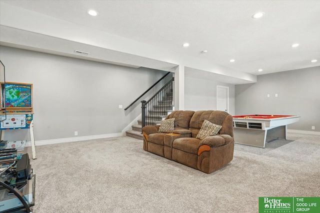 7375 N 169 Street, Bennington, NE 68007