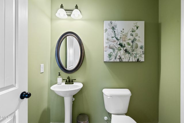 233 Ambassador Drive, Clayton, NC 27520