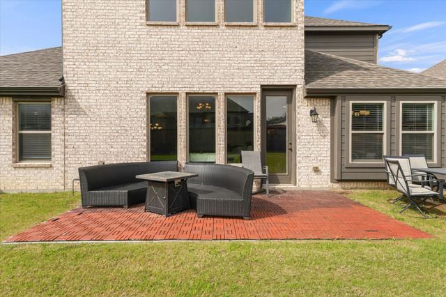 3020 Capital Hill Drive, Burleson, TX 76028