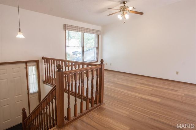 12137 Glenpark Drive, Maryland Heights, MO 63043