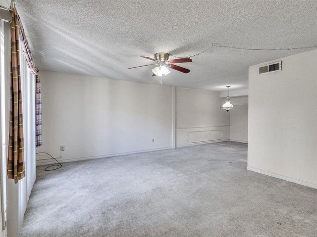 1320 Town Circle 1, Baytown, TX 77520