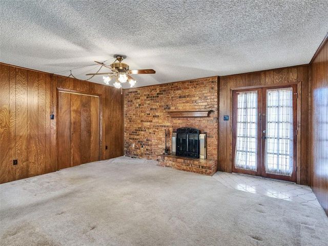 1320 Town Circle 1, Baytown, TX 77520