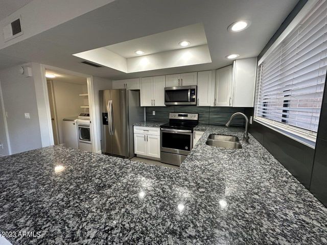 5815 W EVANS Drive, Glendale, AZ 85306