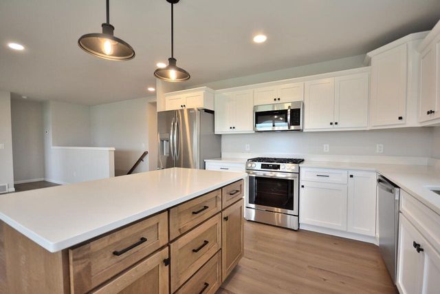 1037 Elderberry ROAD, Oconomowoc, WI 53066