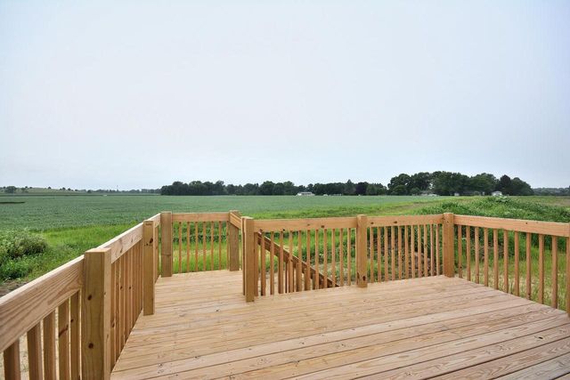 1037 Elderberry ROAD, Oconomowoc, WI 53066