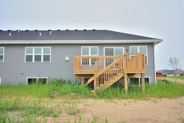 1037 Elderberry ROAD, Oconomowoc, WI 53066