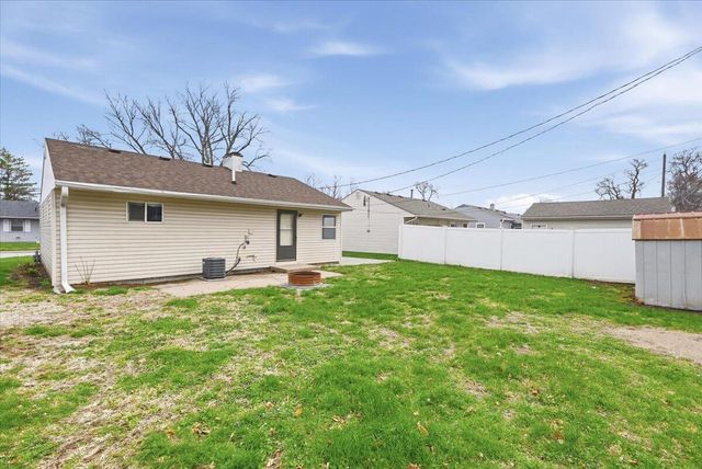 2705 AVENUE H, Council Bluffs, IA 51501