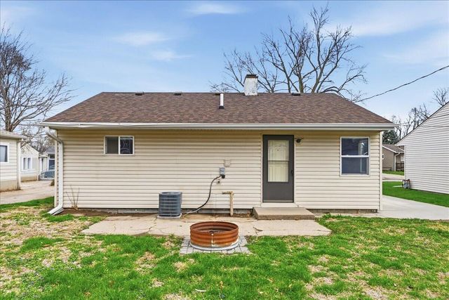 2705 AVENUE H, Council Bluffs, IA 51501