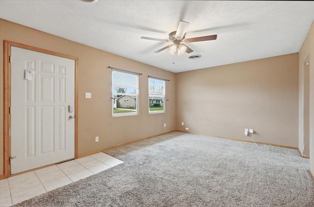 2705 AVENUE H, Council Bluffs, IA 51501