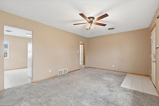 2705 AVENUE H, Council Bluffs, IA 51501