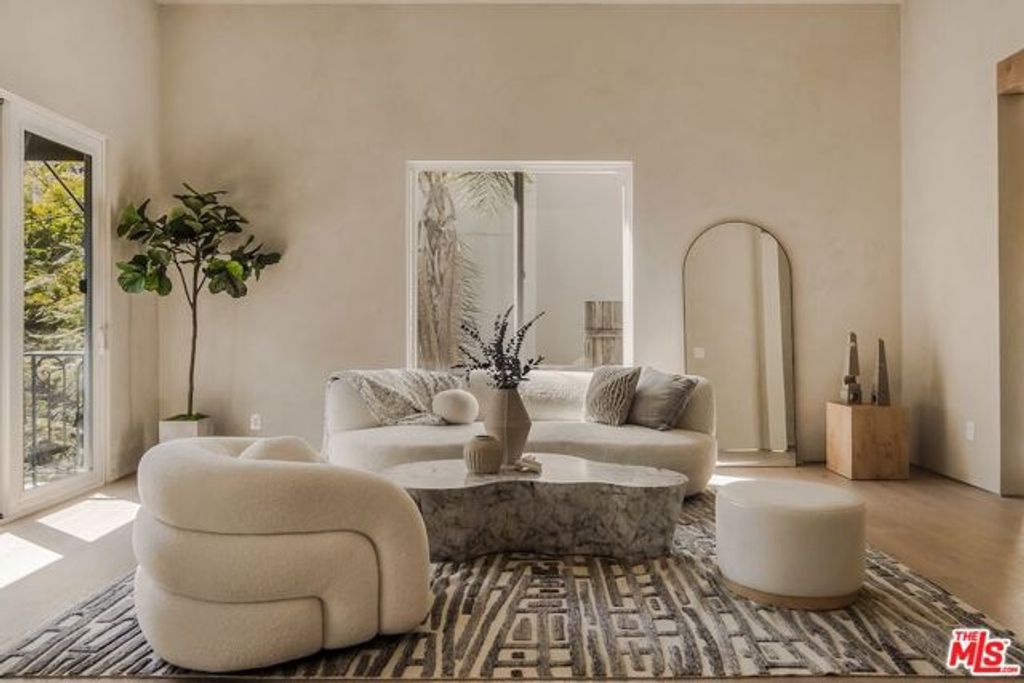 1969 Curson Place, Los Angeles, CA 90046