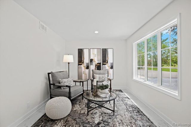 49712 Geddes Road, Canton, MI 48188