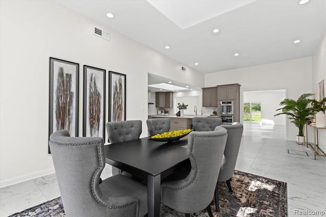 49712 Geddes Road, Canton, MI 48188