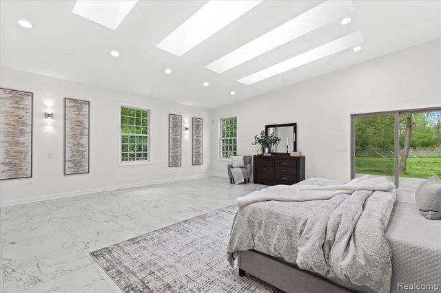 49712 Geddes Road, Canton, MI 48188