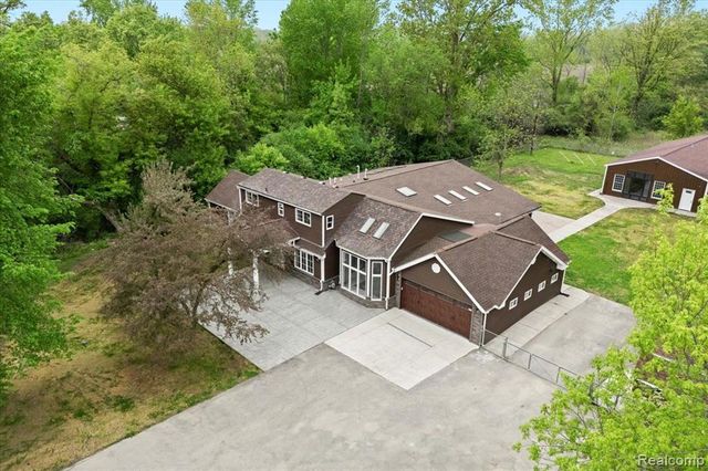 49712 Geddes Road, Canton, MI 48188