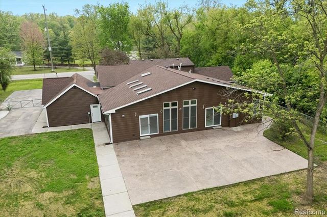 49712 Geddes Road, Canton, MI 48188