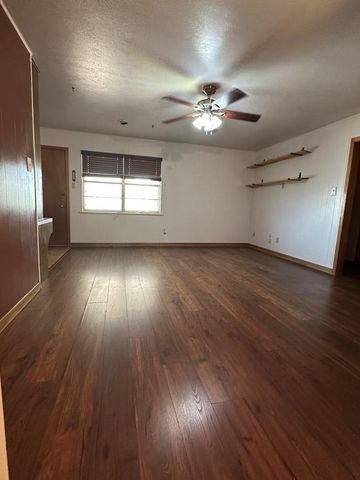 1721 Petroleum Dr, Odessa, TX 79762