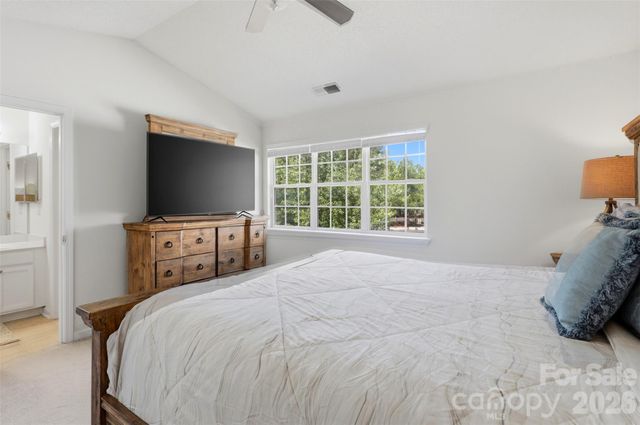 6720 Cypress Tree Lane, Charlotte, NC 28215