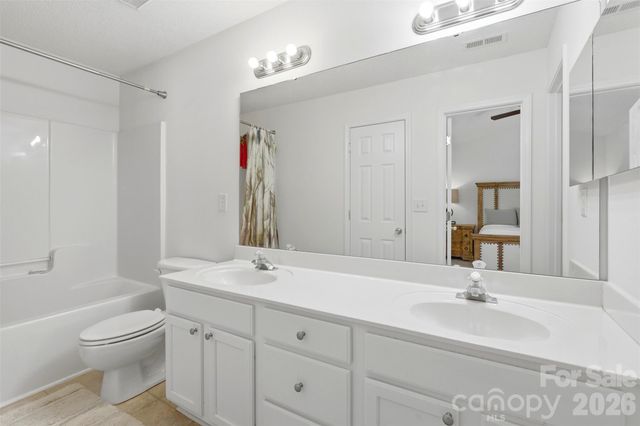 6720 Cypress Tree Lane, Charlotte, NC 28215