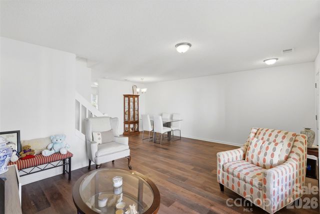 6720 Cypress Tree Lane, Charlotte, NC 28215