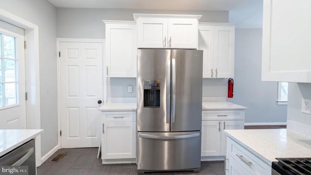 154 ANDREW ST, Hamilton, NJ 08610
