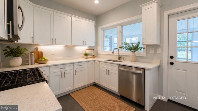 154 ANDREW ST, Hamilton, NJ 08610