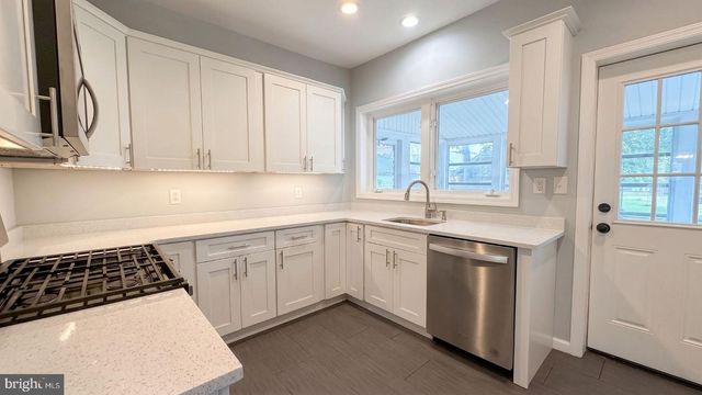 154 ANDREW ST, Hamilton, NJ 08610