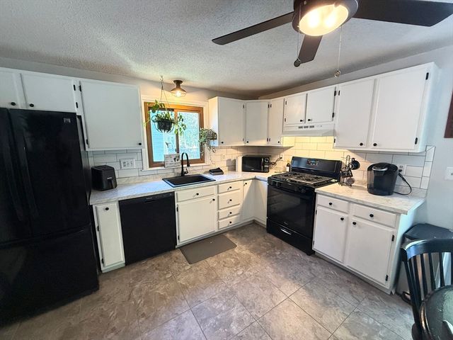 48 Vincent Cir, Worcester, MA 01604