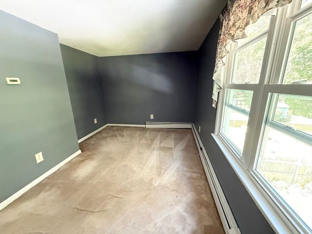 48 Vincent Cir, Worcester, MA 01604