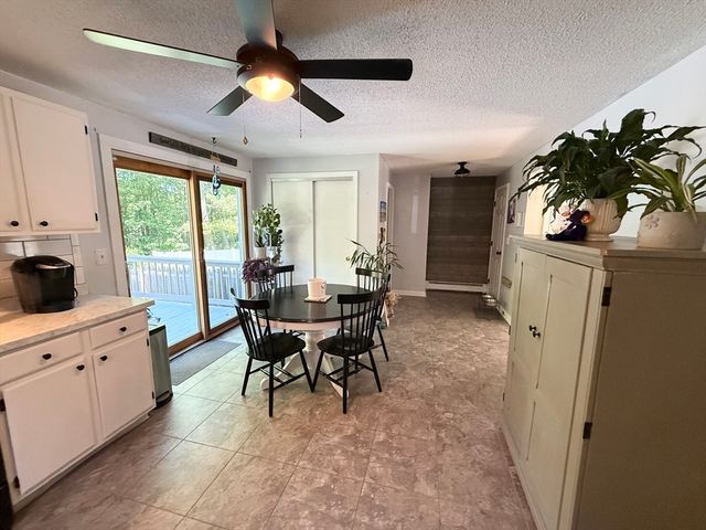 48 Vincent Cir, Worcester, MA 01604