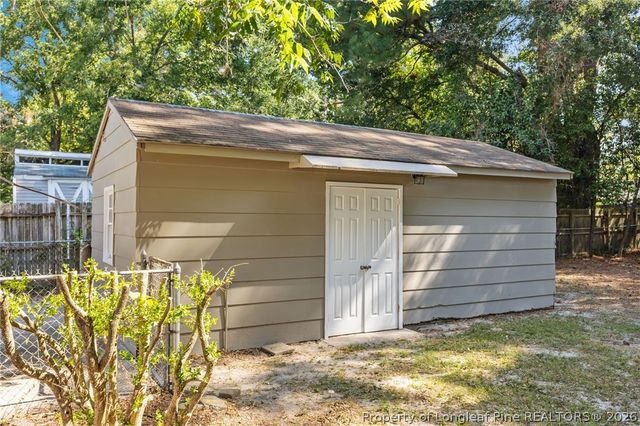 205 Pinecrest Drive, Fayetteville, NC 28305