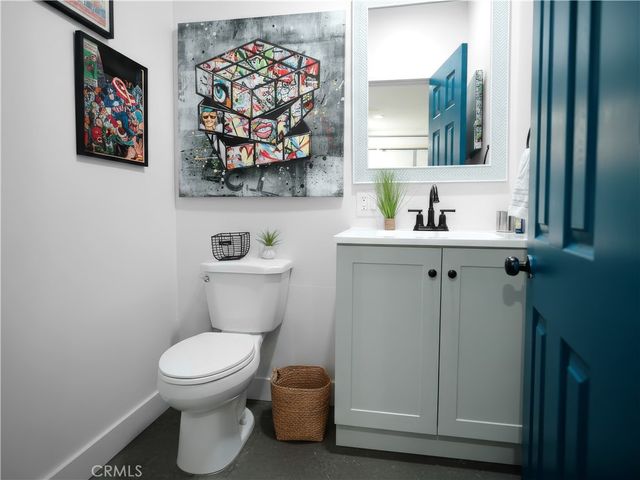 2330 W 29th Place, Los Angeles, CA 90018