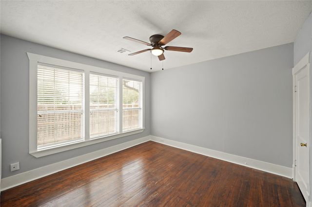 741 E 9th Street, Houston, TX 77007