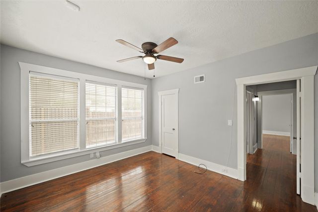 741 E 9th Street, Houston, TX 77007