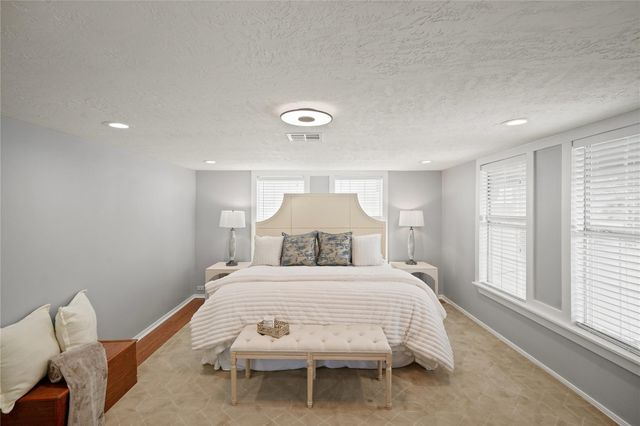 741 E 9th Street, Houston, TX 77007
