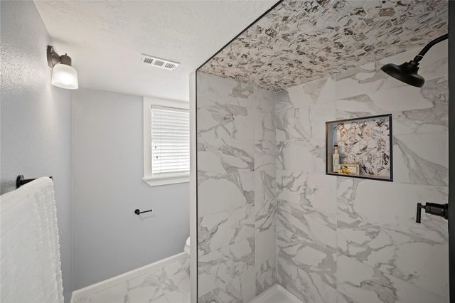 741 E 9th Street, Houston, TX 77007