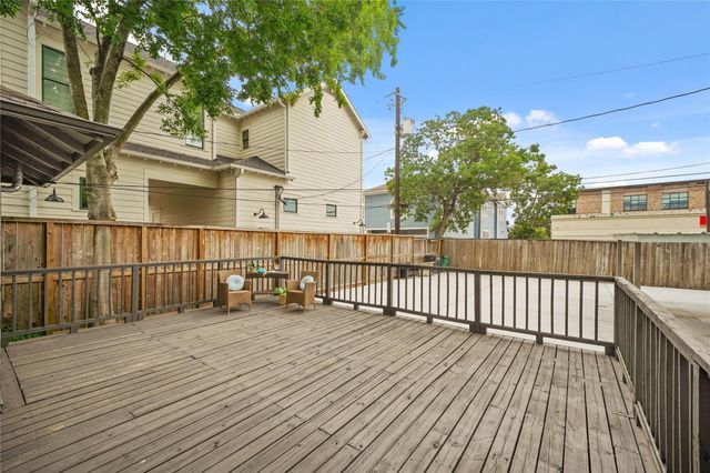 741 E 9th Street, Houston, TX 77007