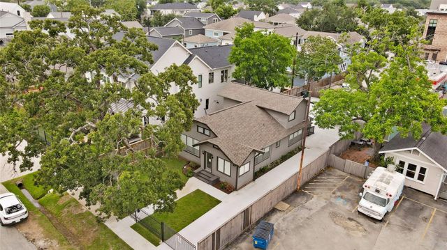 741 E 9th Street, Houston, TX 77007