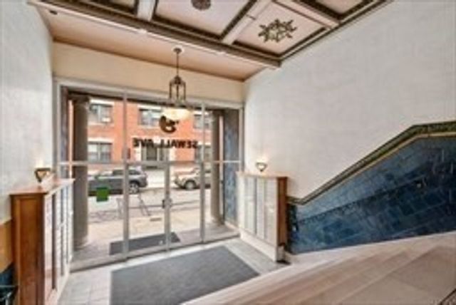 9 Sewall Ave 312, Brookline, MA 02446