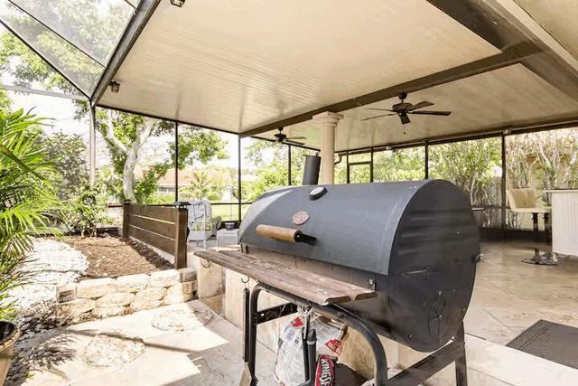 9823 NW Sun Pointe Drive NW 1, Boynton Beach, FL 33437