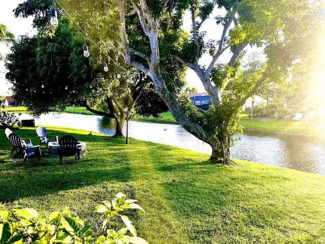 9823 NW Sun Pointe Drive NW 1, Boynton Beach, FL 33437