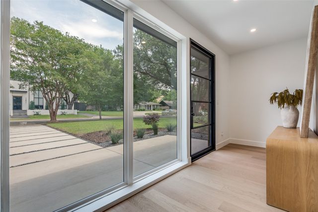 10757 Saint Lazare Drive, Dallas, TX 75229