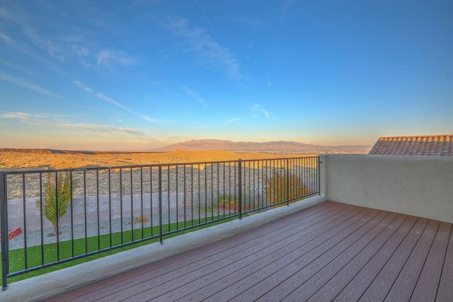 11809 N Star Trail NW, Albuquerque, NM 87120