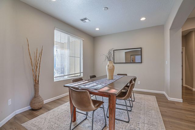 11809 N Star Trail NW, Albuquerque, NM 87120