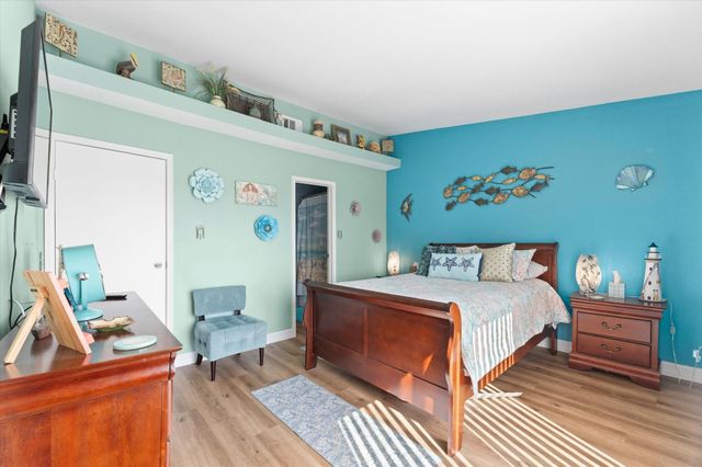 3506 Cove View Boulevard 812, Galveston, TX 77554
